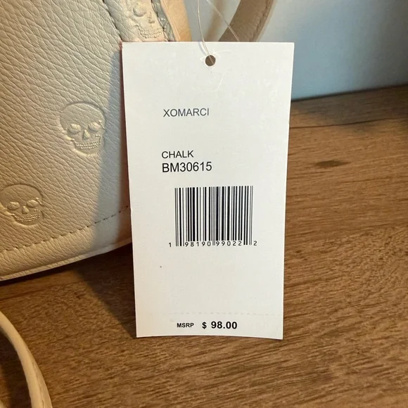 BETSEY JOHNSON Creamy Satchel/Crossbody, NWT - Picture 3 of 13